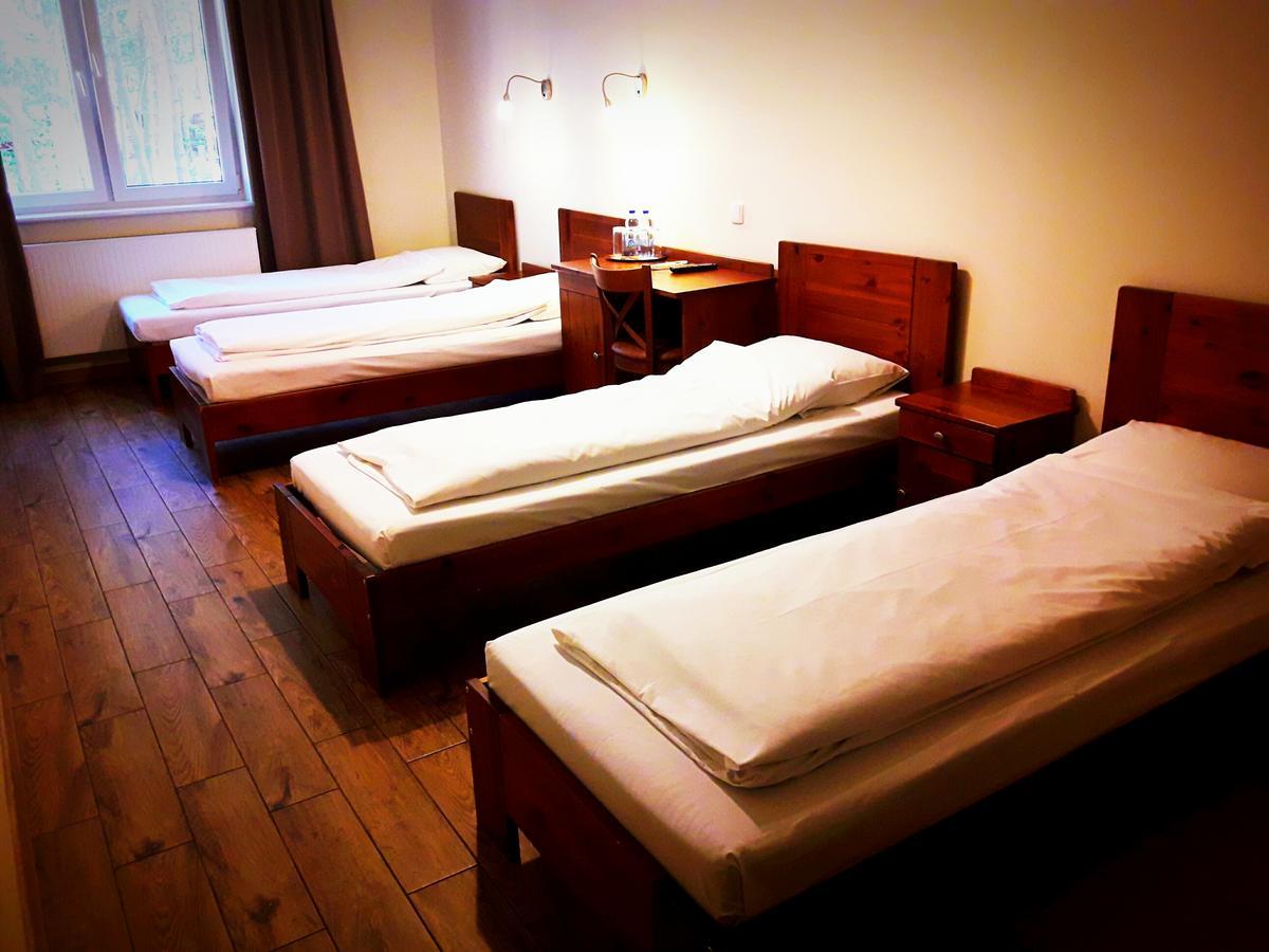 Santana Club Bed and Breakfast Wieleń Zaobrzański Eksteriør billede